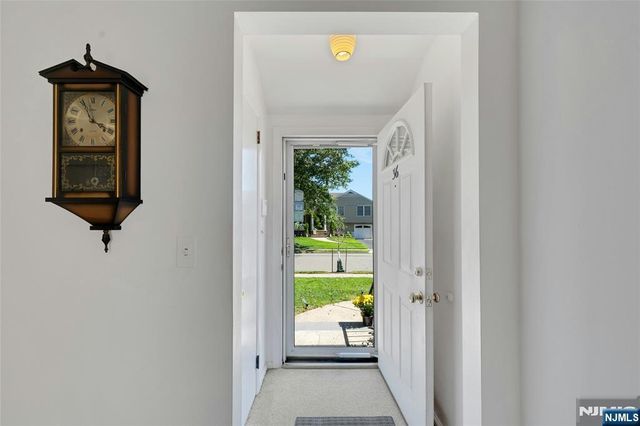 36 Hirschfeld Place, New Milford, NJ 07646