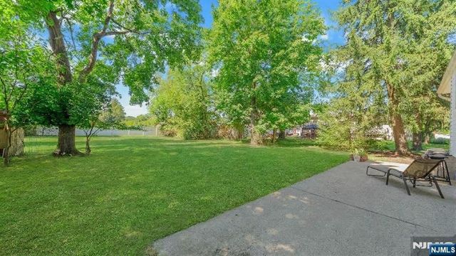 36 Hirschfeld Place, New Milford, NJ 07646