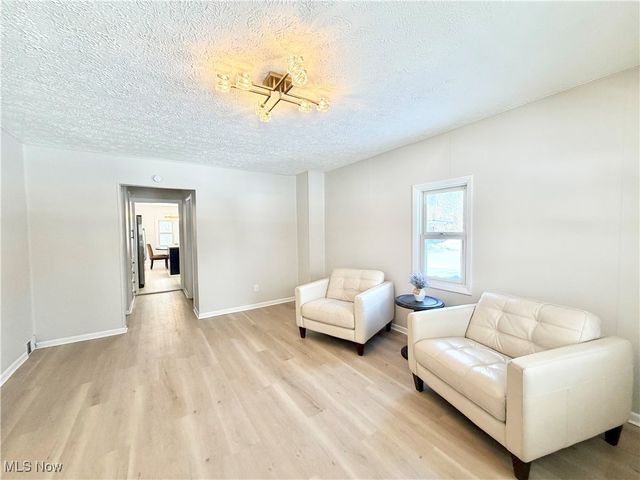 8720 Olde 8 Road, Northfield, OH 44067