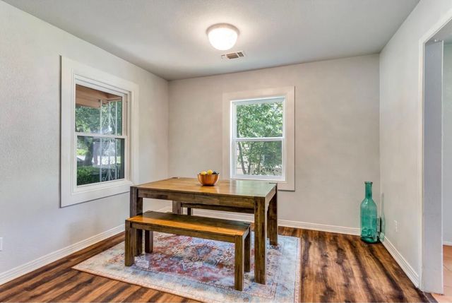 3241 Sandage Avenue, Fort Worth, TX 76109