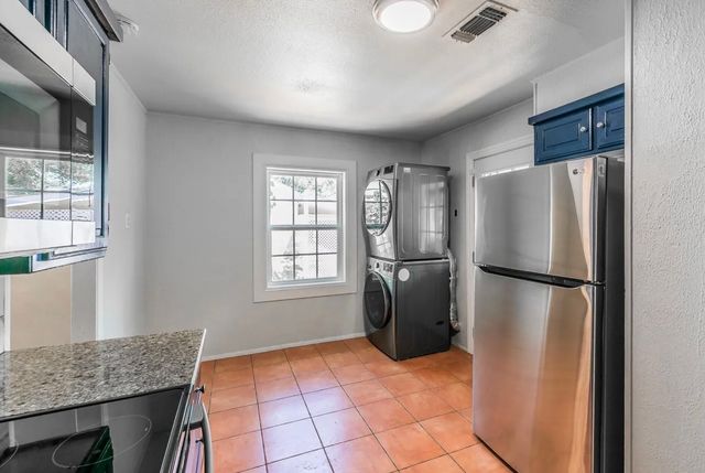 3241 Sandage Avenue, Fort Worth, TX 76109