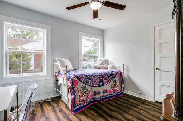 3241 Sandage Avenue, Fort Worth, TX 76109