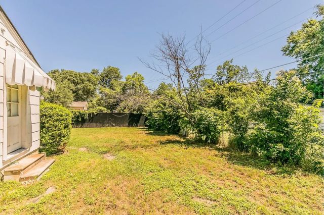 3241 Sandage Avenue, Fort Worth, TX 76109