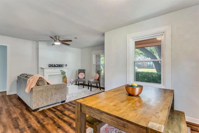 3241 Sandage Avenue, Fort Worth, TX 76109