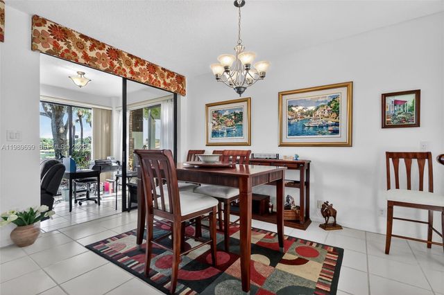 8033 Aberdeen Drive 102, Boynton Beach, FL 33472