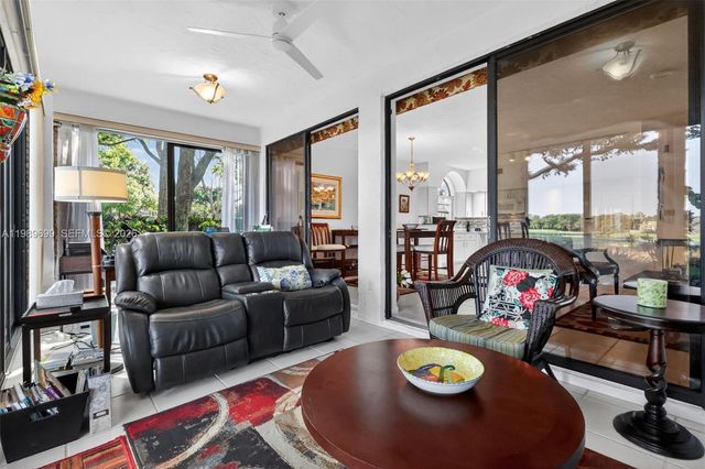 8033 Aberdeen Drive 102, Boynton Beach, FL 33472