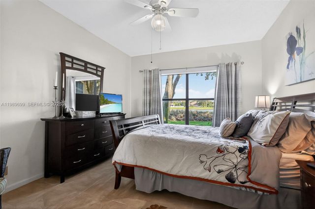 8033 Aberdeen Drive 102, Boynton Beach, FL 33472