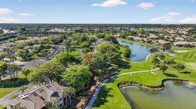 8033 Aberdeen Drive 102, Boynton Beach, FL 33472