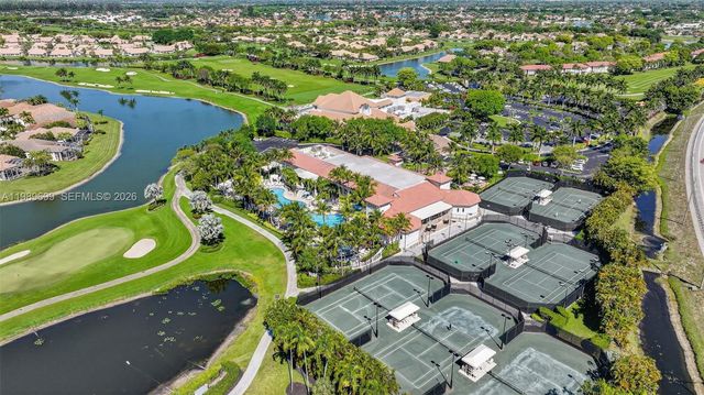 8033 Aberdeen Drive 102, Boynton Beach, FL 33472