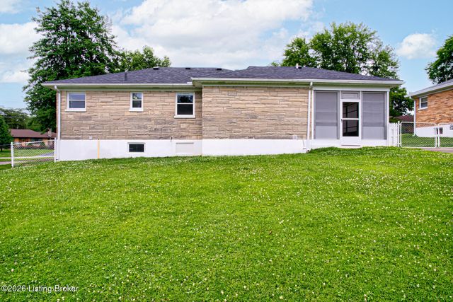 1006 Elaine Dr, Louisville, KY 40219