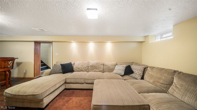 6220 Denison Boulevard, Parma Heights, OH 44130