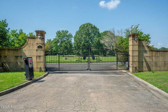 118 Wateredge Circle, Carencro, LA 70520