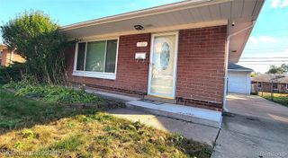 1166 E Kalama Avenue, Madison Heights, MI 48071