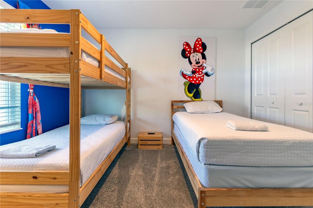 Image 24 of property listing at 650 PEBBLE BEACH DRIVE, Davenport, FL 33896