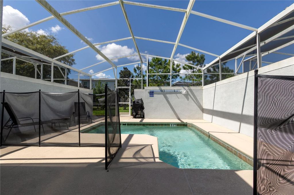 Image 28 of property listing at 650 PEBBLE BEACH DRIVE, Davenport, FL 33896
