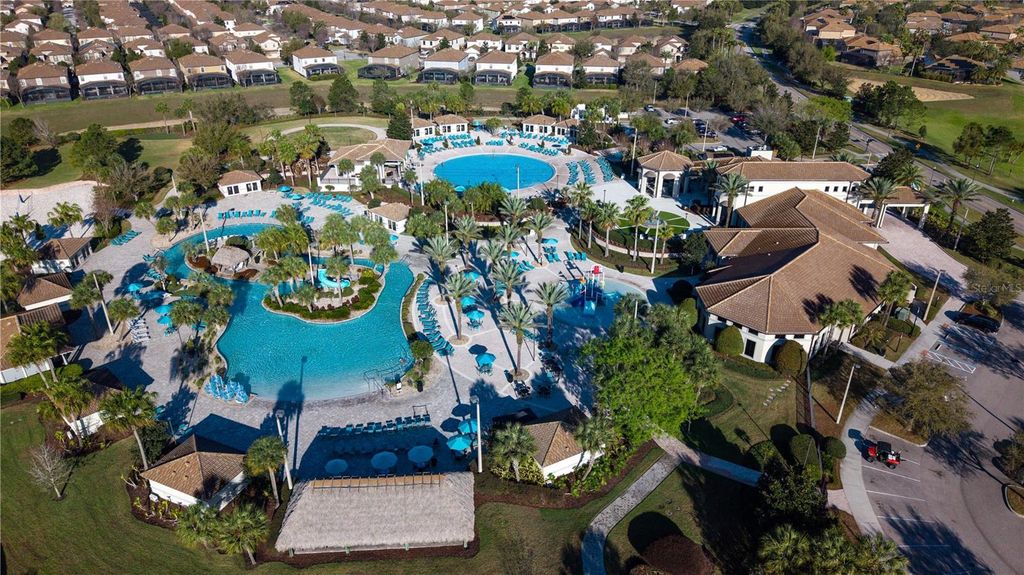 Image 32 of property listing at 650 PEBBLE BEACH DRIVE, Davenport, FL 33896