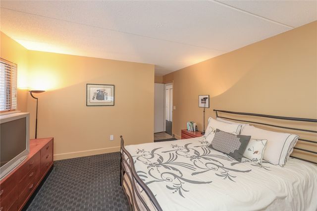 130 Cliffside Drive, South Bristol, NY 14424