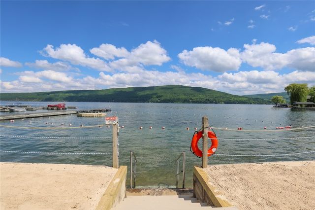 130 Cliffside Drive, South Bristol, NY 14424