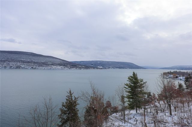 130 Cliffside Drive, South Bristol, NY 14424