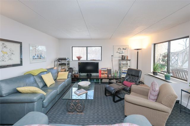 130 Cliffside Drive, South Bristol, NY 14424