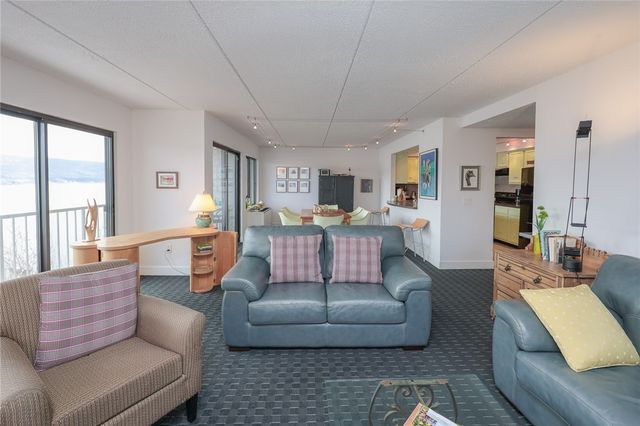 130 Cliffside Drive, South Bristol, NY 14424