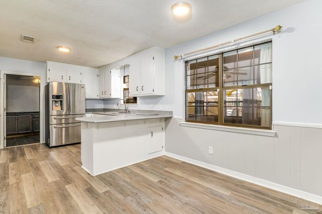 4324 Grant St, Pace, FL 32571