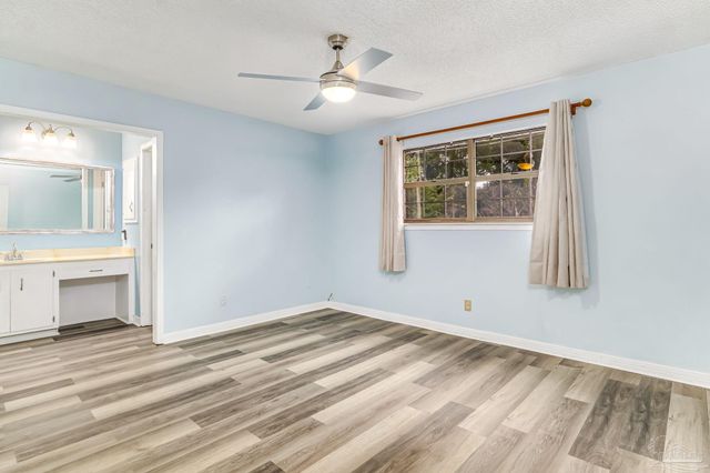 4324 Grant St, Pace, FL 32571