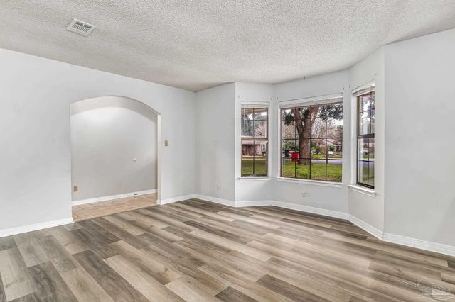 4324 Grant St, Pace, FL 32571