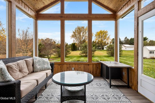 74 Moreland Drive, Halfmoon, NY 12118