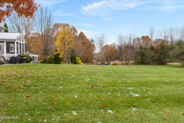 74 Moreland Drive, Halfmoon, NY 12118