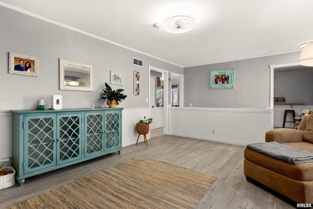 1506 KERN Road, Washington, IL 61571