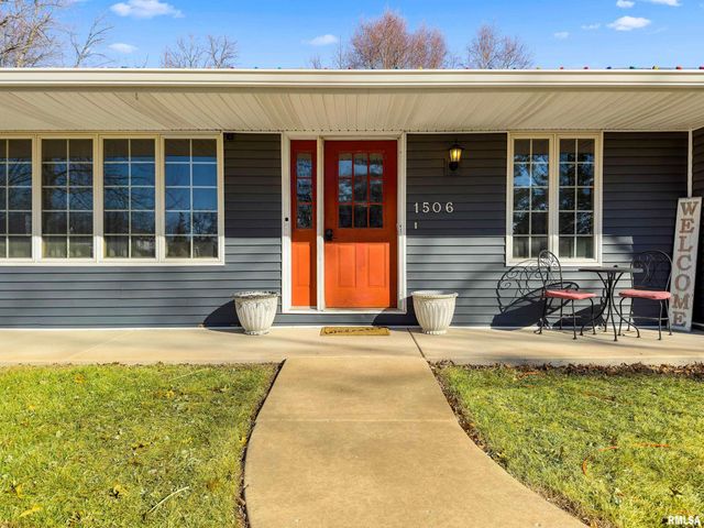 1506 KERN Road, Washington, IL 61571