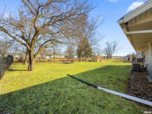 1506 KERN Road, Washington, IL 61571