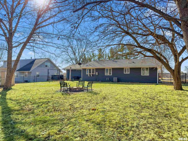 1506 KERN Road, Washington, IL 61571