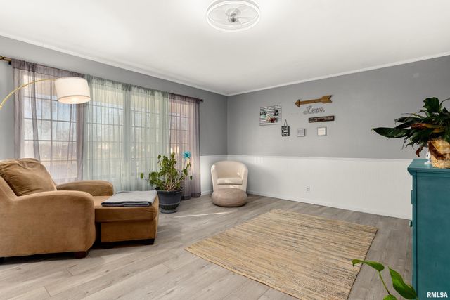 1506 KERN Road, Washington, IL 61571