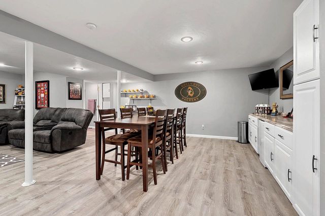 654 W ROCK RIVER CIRCLE, De Pere, WI 54115