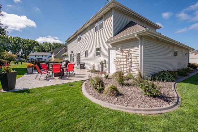 654 W ROCK RIVER CIRCLE, De Pere, WI 54115