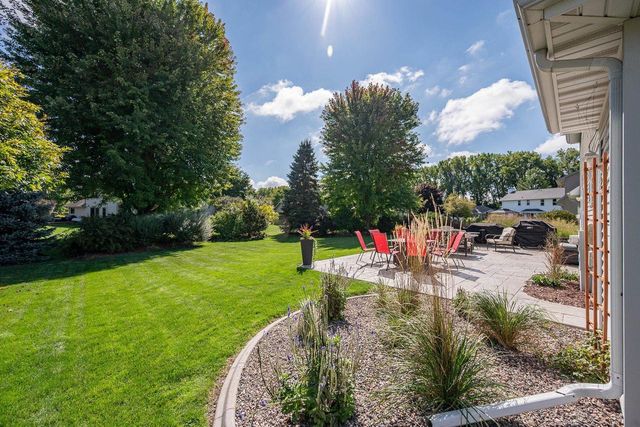 654 W ROCK RIVER CIRCLE, De Pere, WI 54115