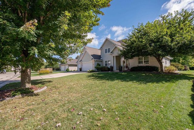 654 W ROCK RIVER CIRCLE, De Pere, WI 54115