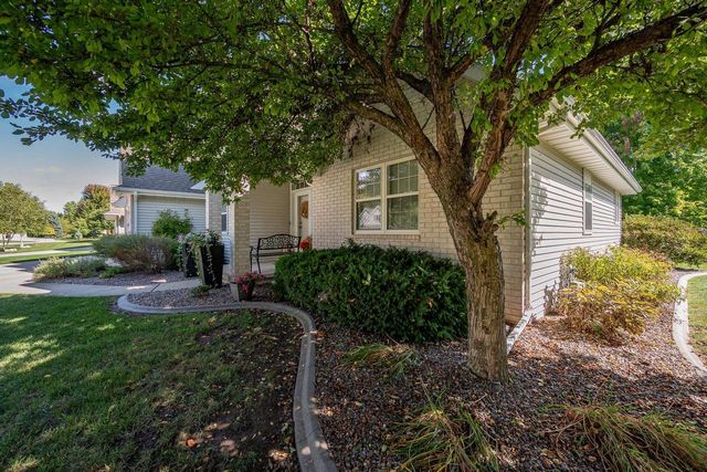 654 W ROCK RIVER CIRCLE, De Pere, WI 54115