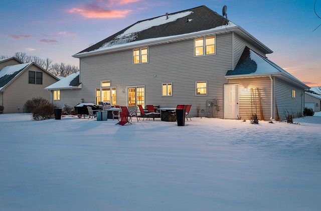 654 W ROCK RIVER CIRCLE, De Pere, WI 54115