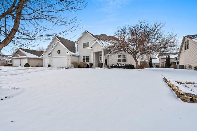 654 W ROCK RIVER CIRCLE, De Pere, WI 54115