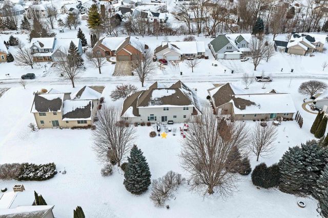 654 W ROCK RIVER CIRCLE, De Pere, WI 54115