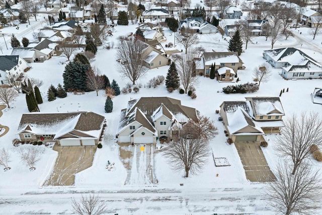 654 W ROCK RIVER CIRCLE, De Pere, WI 54115