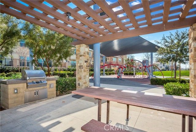 22 Lark, Lake Forest (el Toro), CA 92630