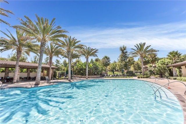 22 Lark, Lake Forest (el Toro), CA 92630