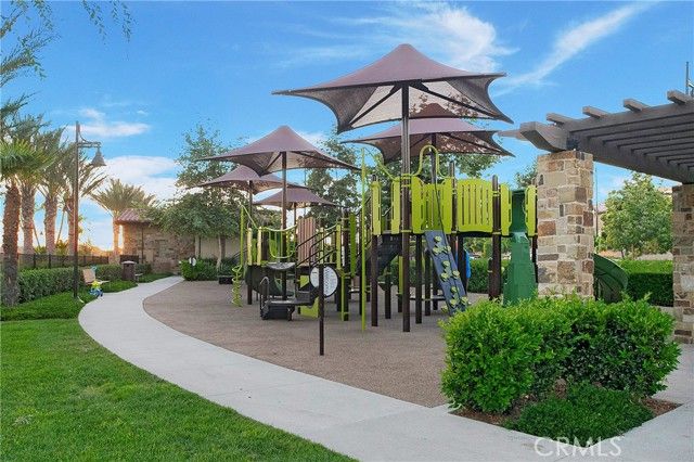 22 Lark, Lake Forest (el Toro), CA 92630