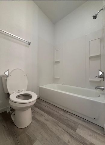1201 West Chase Street, Springfield, MO 65803