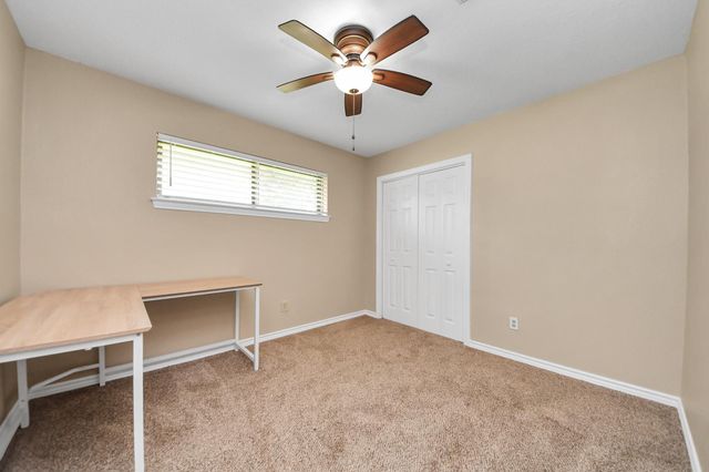 313 Linden Lane, Lake Jackson, TX 77566