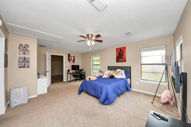313 Linden Lane, Lake Jackson, TX 77566